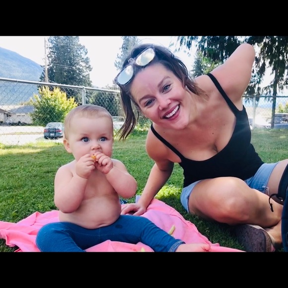 Meet your Posher, Heidi - Picture 1 of 1